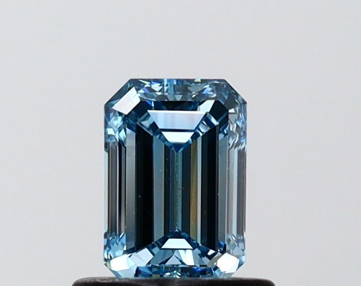 0.7 CT Fancy Intense Blue EMERALD