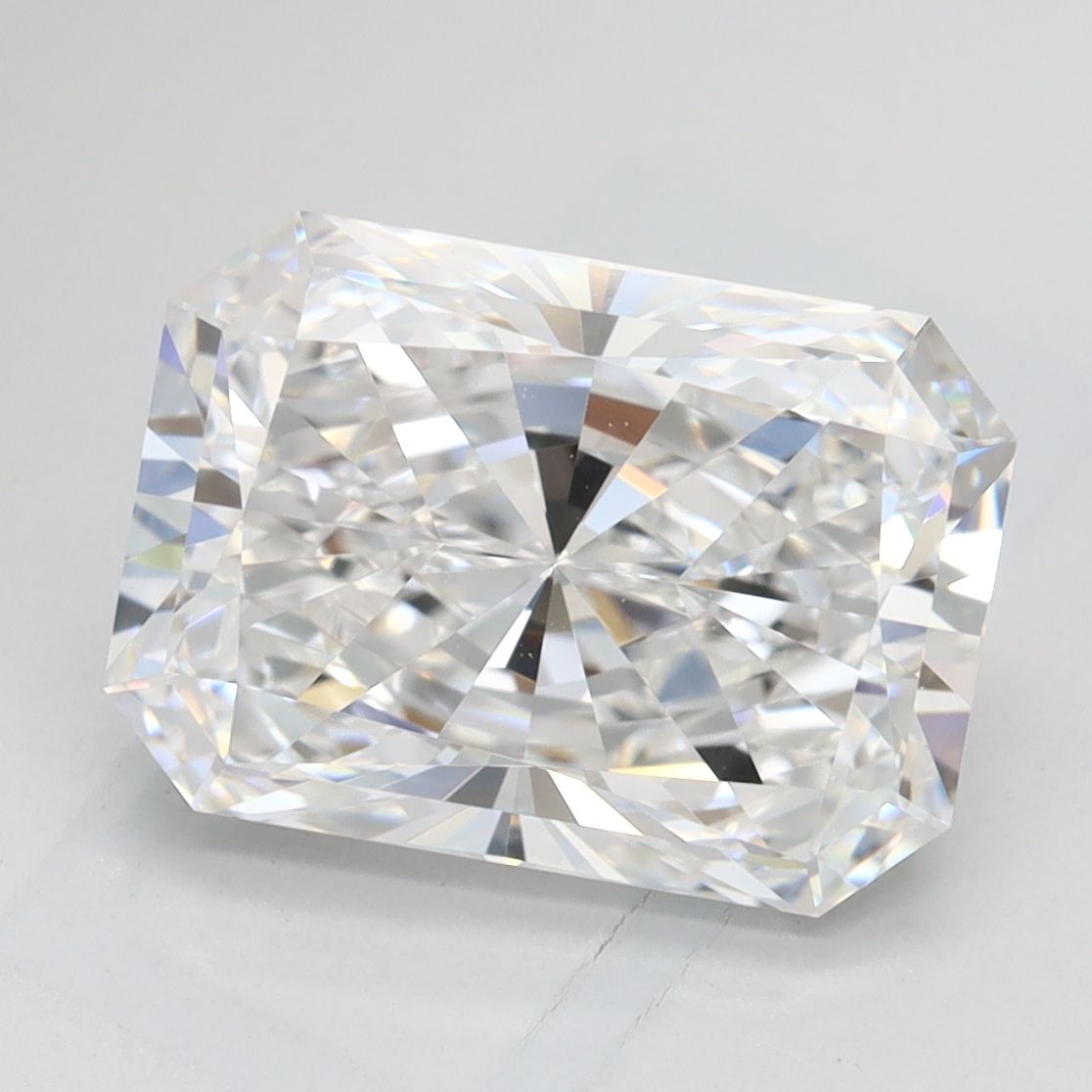 3.27 ct. radiant Lab Grown Diamond front image