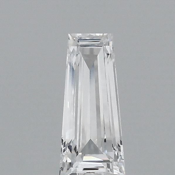 0.35 ct lab-grown Tapered baguette Diamond