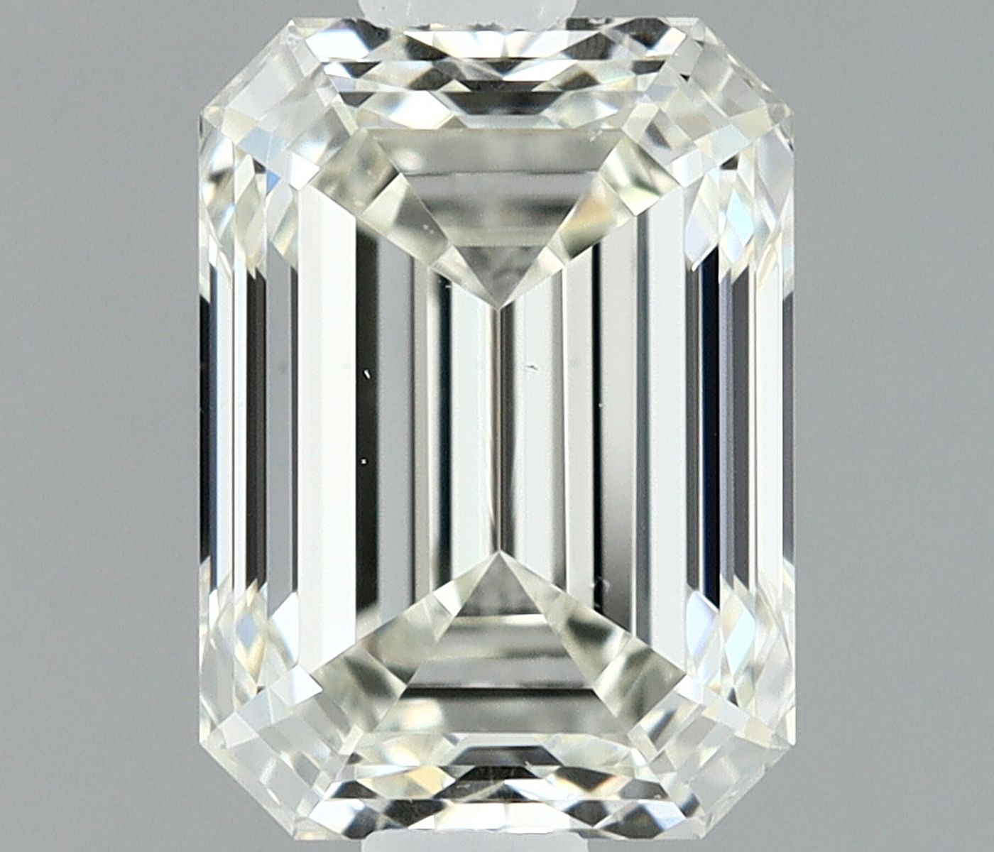 0.90 ct Emerald diamond
