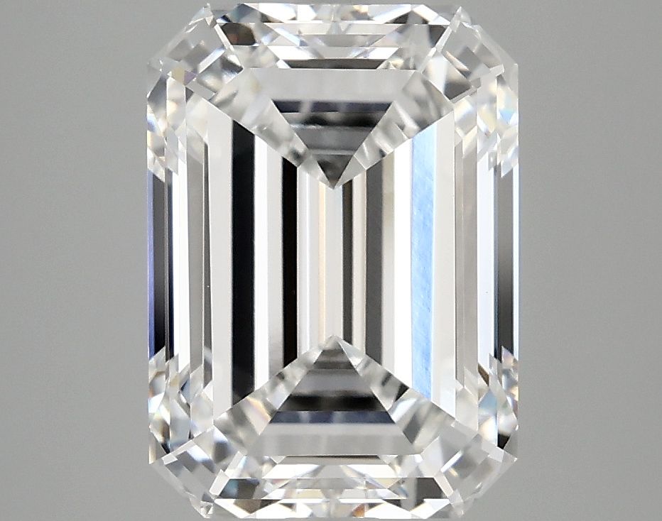 4.31 ct. emerald Lab Grown Diamond front image