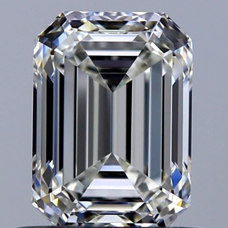 0.70 ct Emerald diamond
