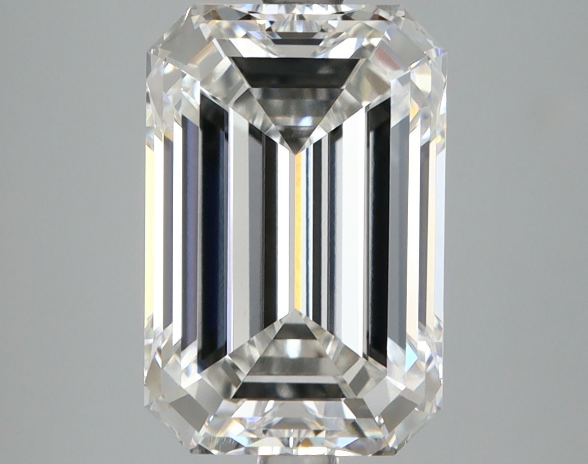 5.11 ct. emerald Lab Grown Diamond front image