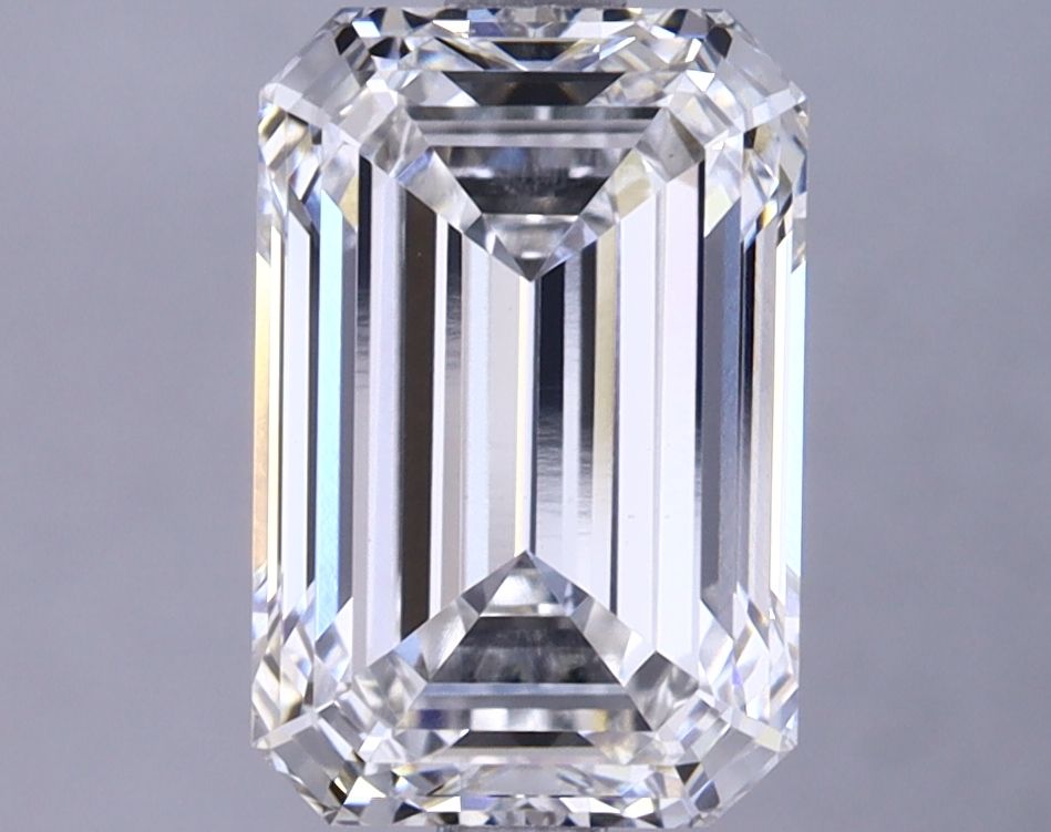 3.11 ct. emerald Lab Grown Diamond front image