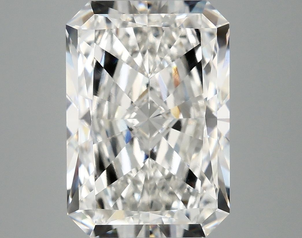 5.01 ct. radiant Lab Grown Diamond front image