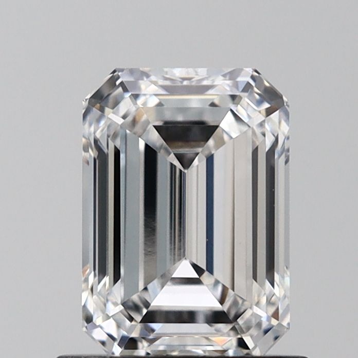 1.04 ct. emerald Lab Grown Diamond front image