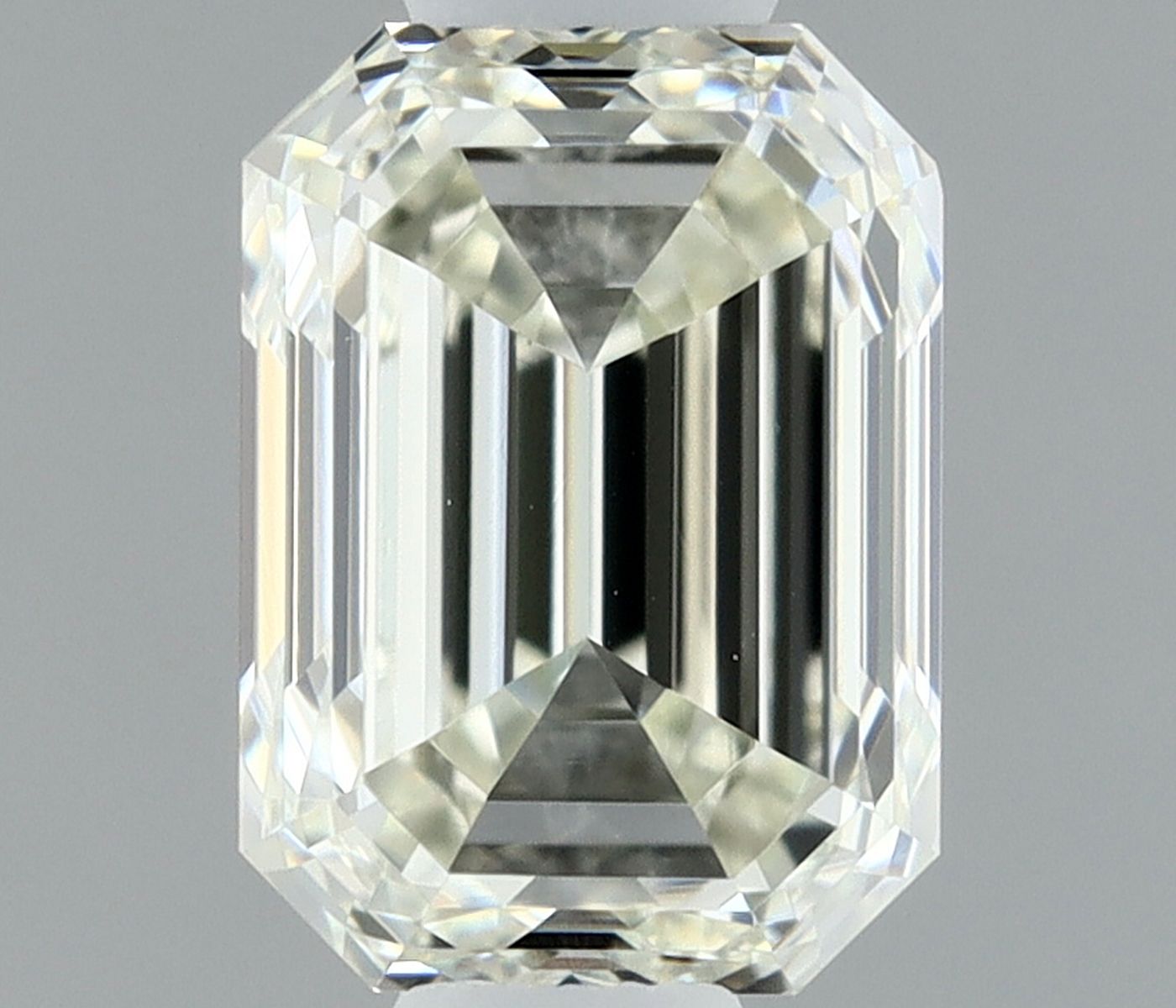 0.5 ct Emerald Diamond