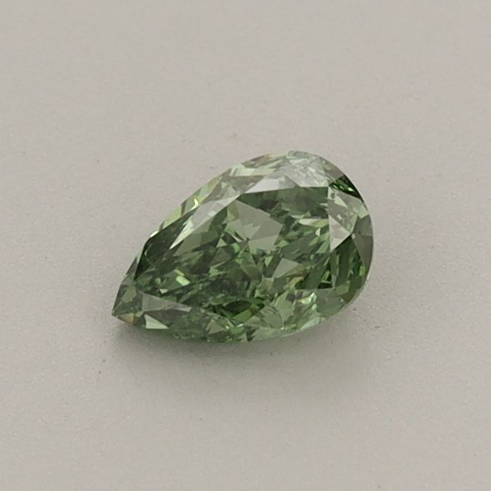 0.34 CT Fancy Vivid Green PEAR
