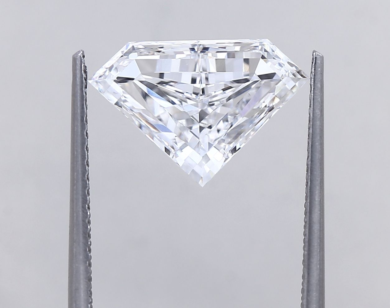 2.8 ct lab-grown Pentagonal Diamond