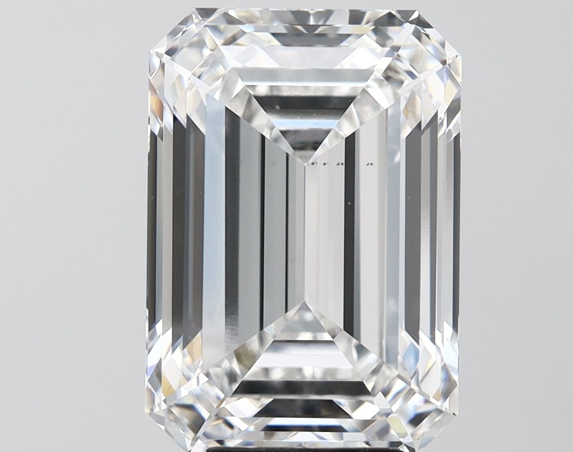 7.53 ct. emerald Lab Grown Diamond front image