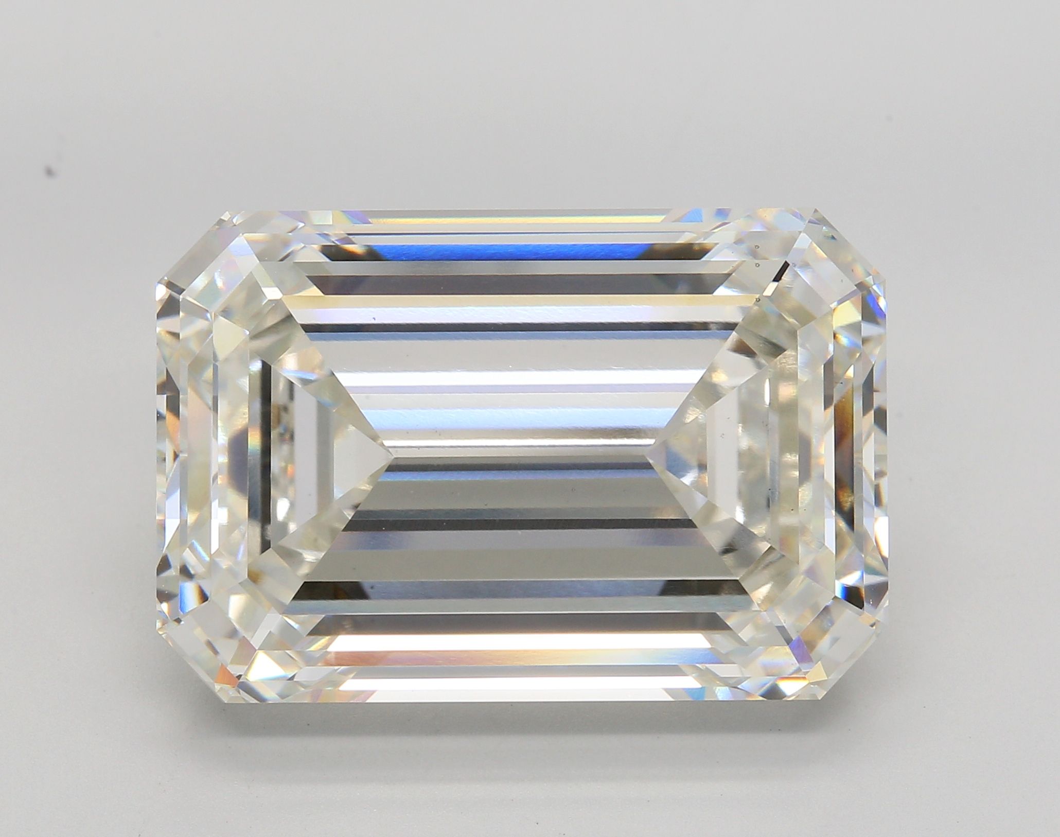 31.03 ct. emerald Lab Grown Diamond front image