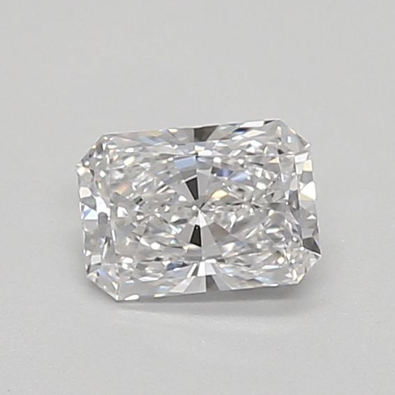 0.33 ct lab-grown Radiant Diamond