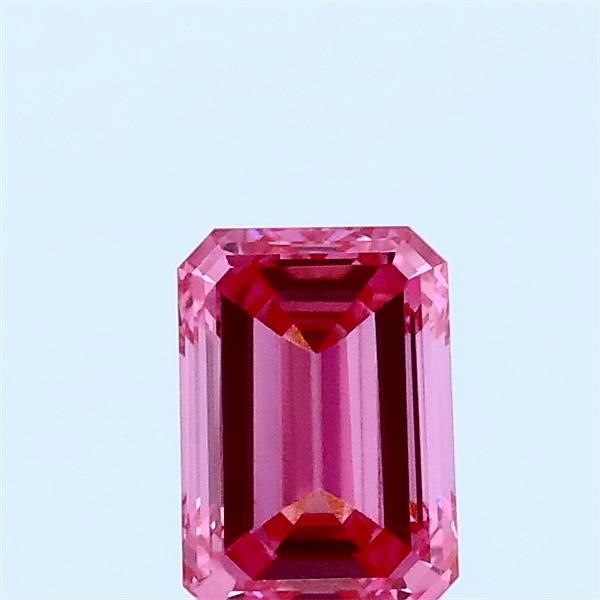 0.57 ct Emerald diamond