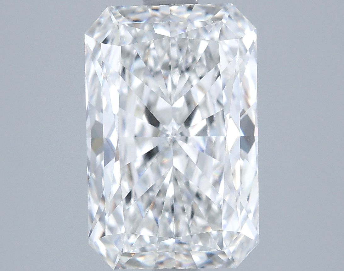 2.73 ct. radiant Lab Grown Diamond front image