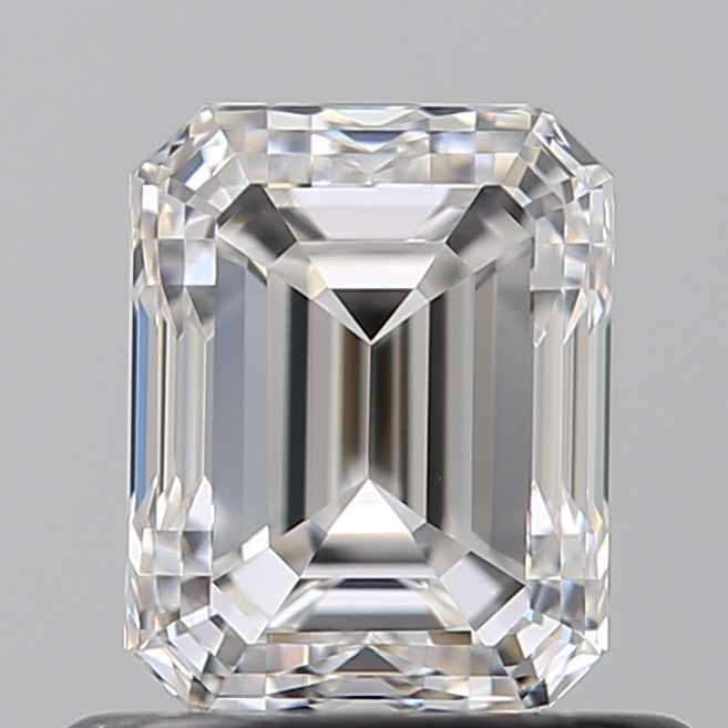 0.77 ct Emerald diamond