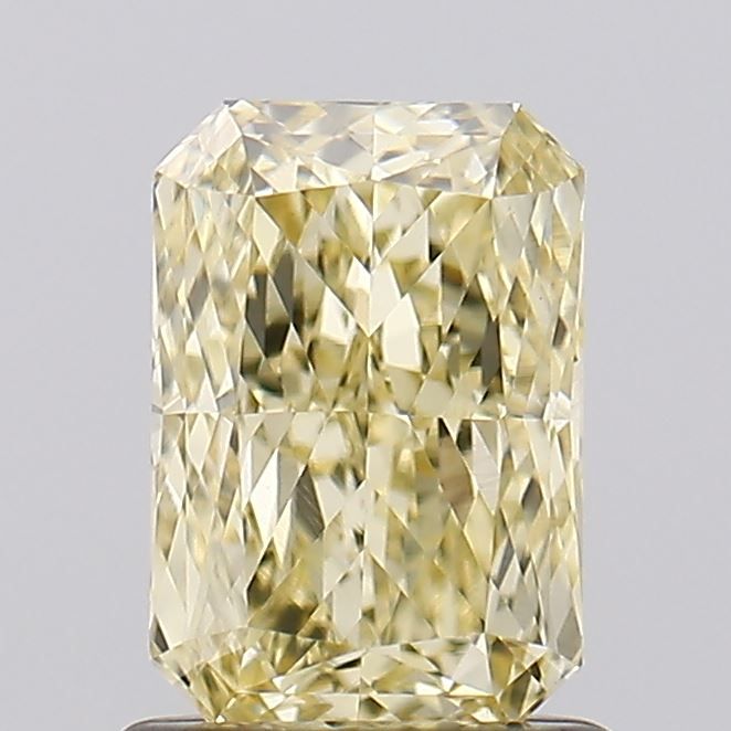 1.07 ct Radiant diamond