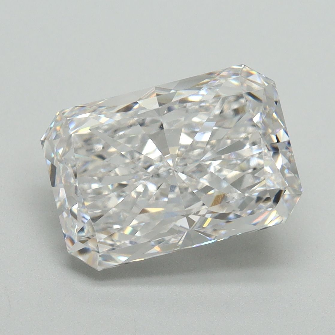 3.91 ct. radiant Lab Grown Diamond front image