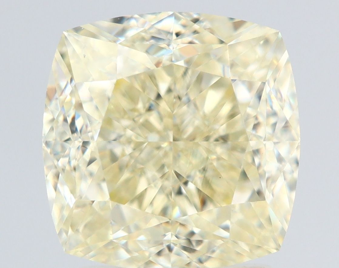 3.20 ct Cushion Brilliant diamond