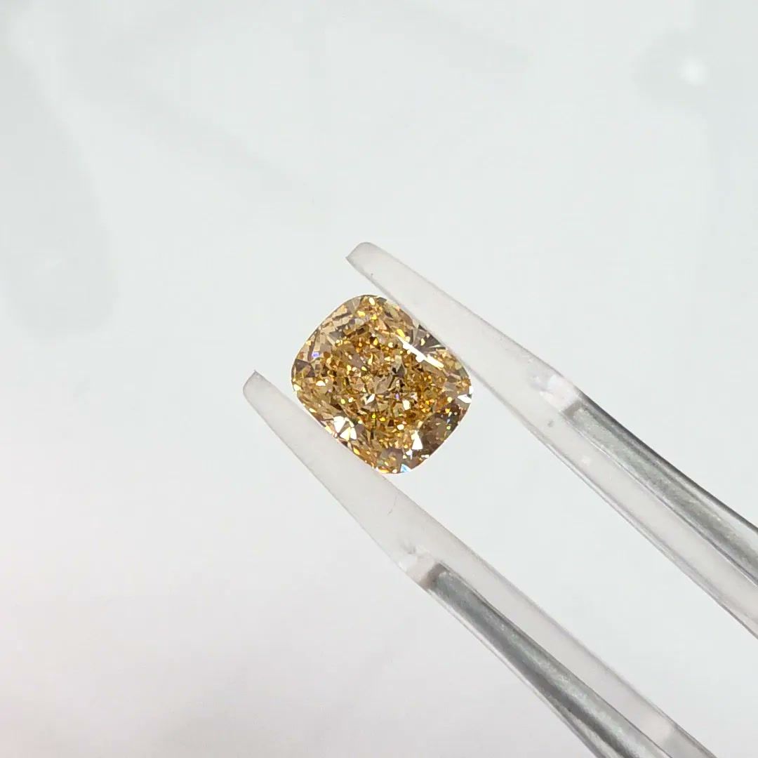 1.91 ct Cushion Modified diamond