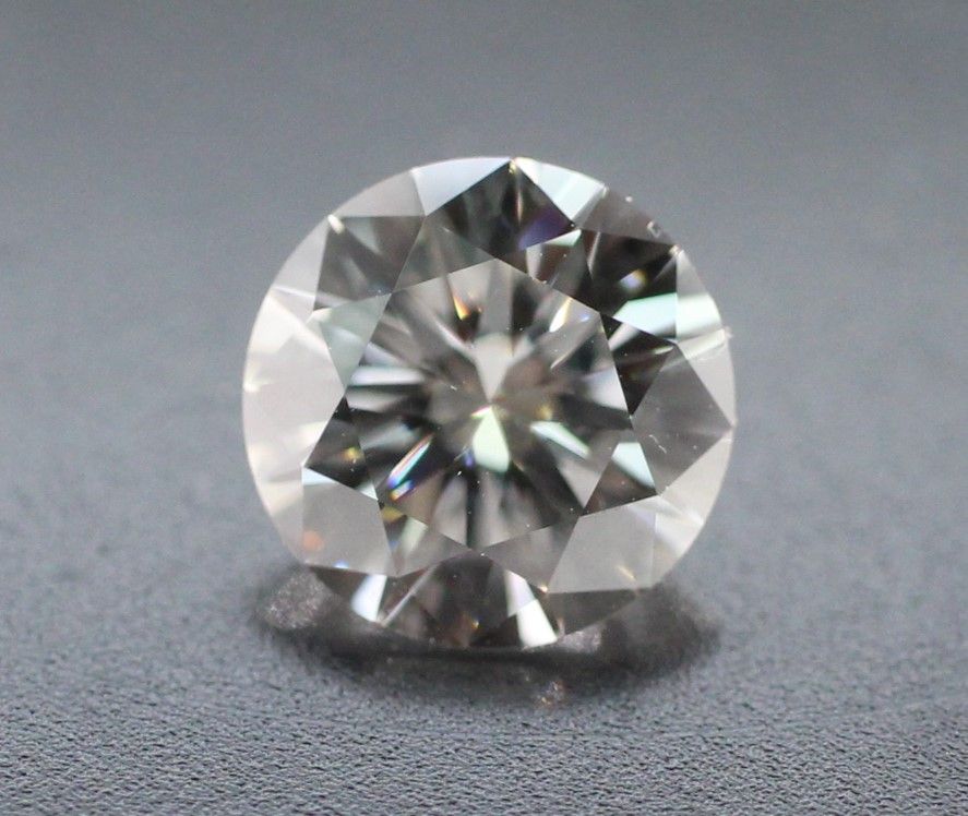 2.01 ct Round diamond