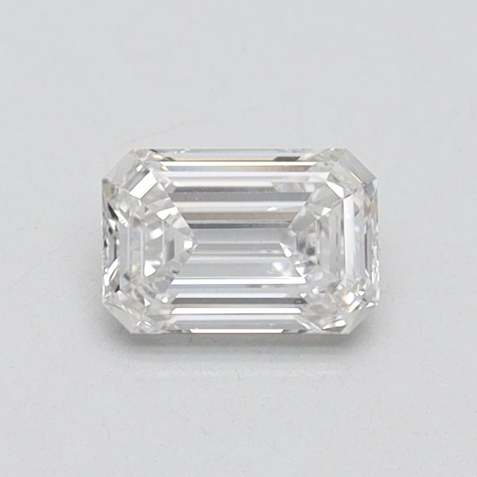 0.45 ct Emerald diamond
