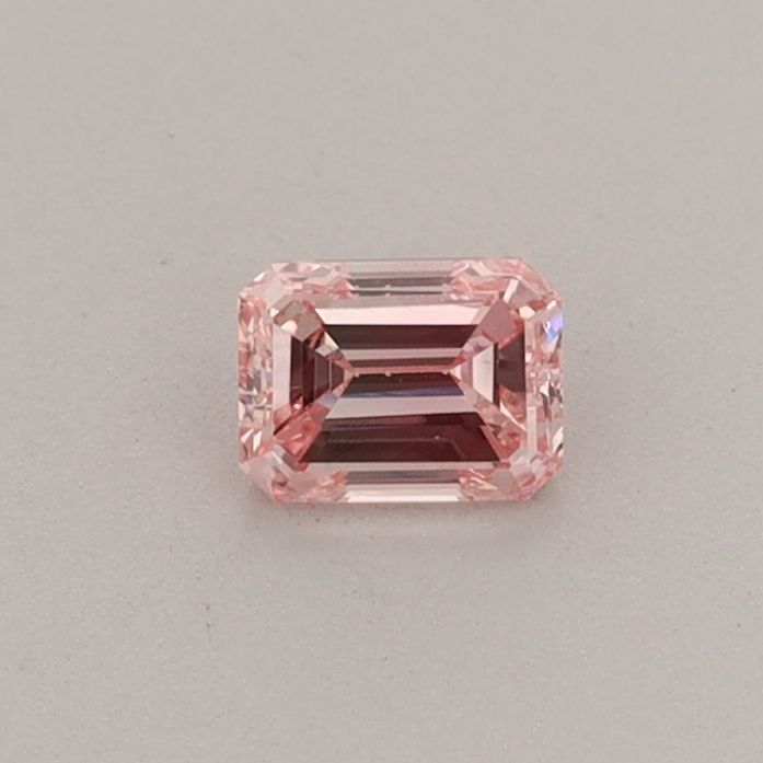 0.26 CT Fancy Intense Pink EMERALD