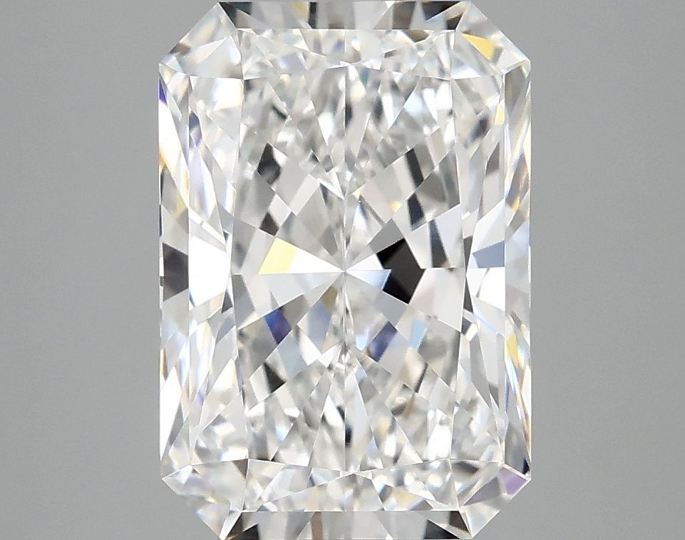 3.90 ct. radiant Lab Grown Diamond front image