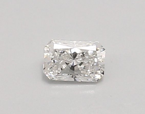 0.3 ct lab-grown Radiant Diamond