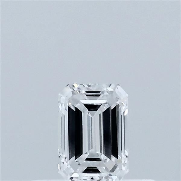 0.34 ct lab-grown Emerald Diamond