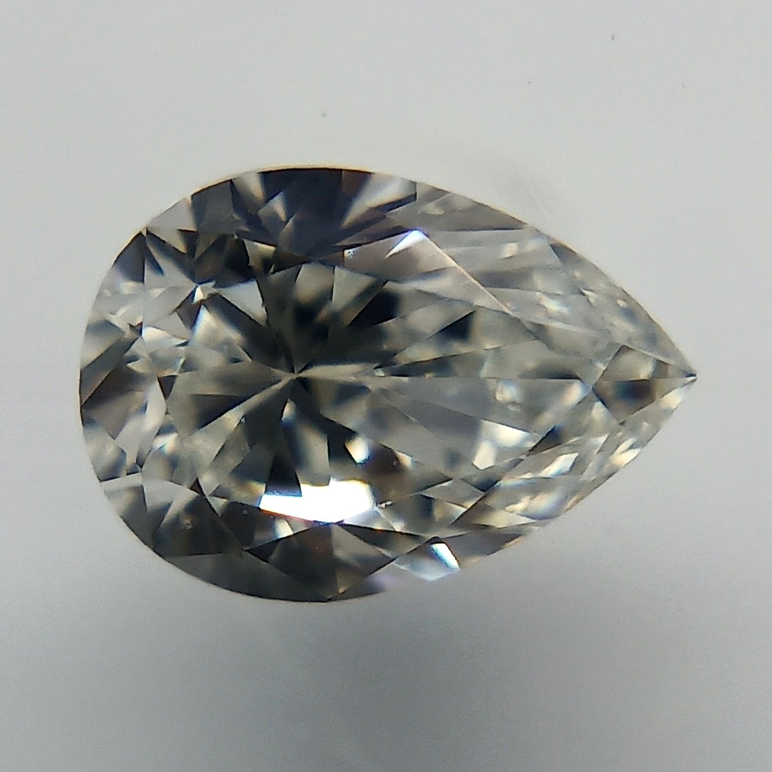0.19 ct Pear diamond