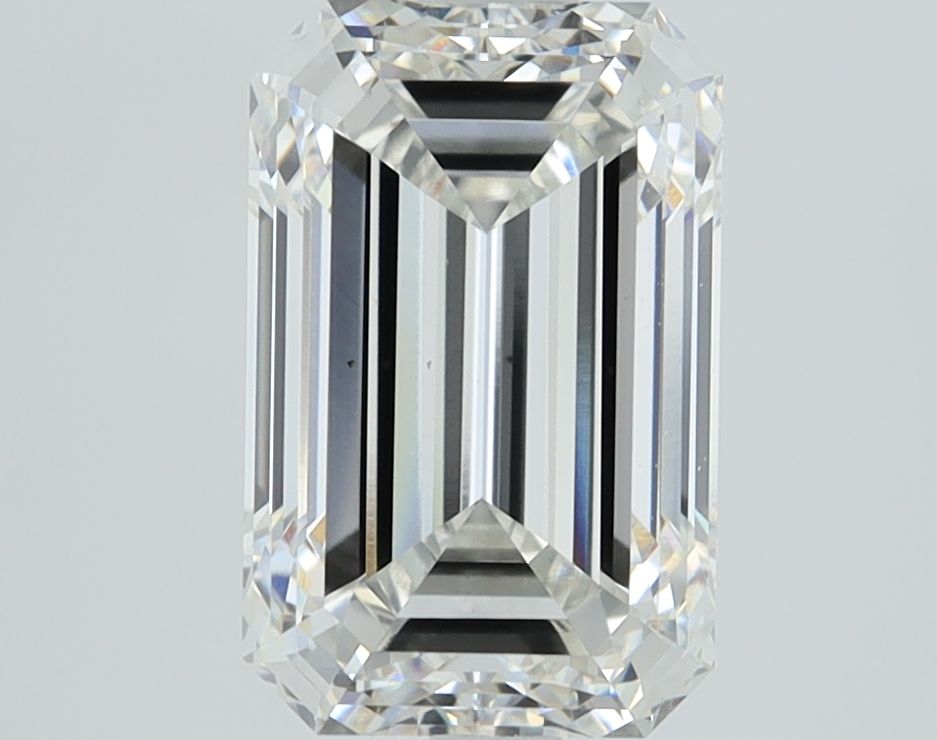 3.11 ct Emerald diamond