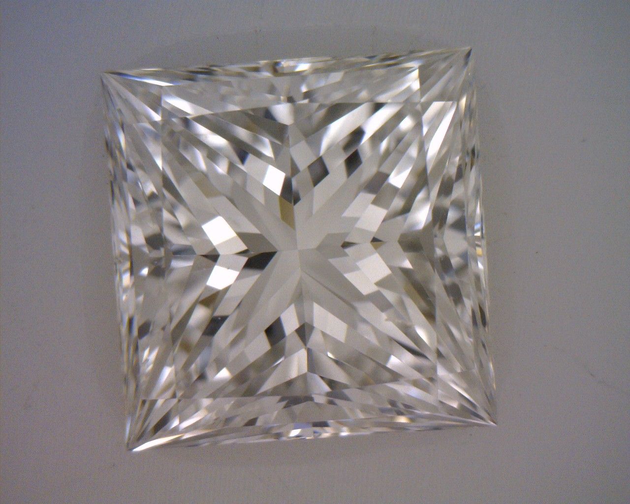1.70 ct Princess diamond