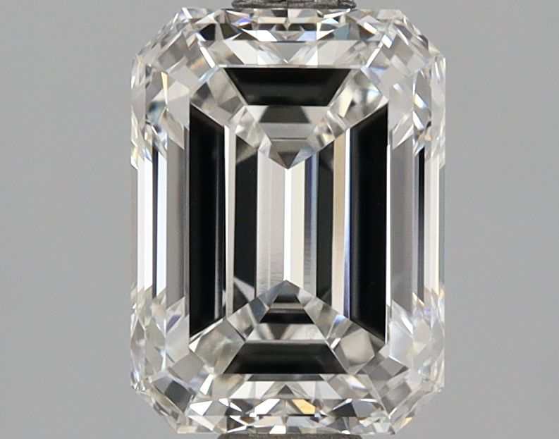 2.05 ct Emerald diamond