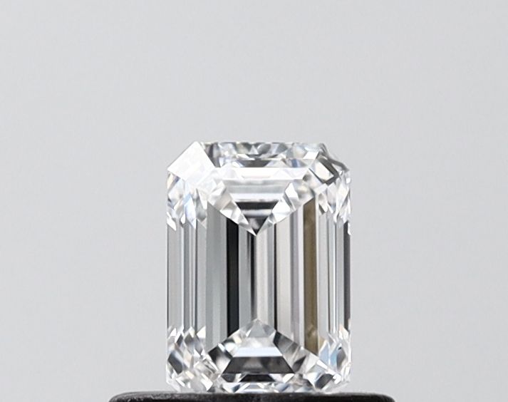 0.53 ct. emerald Lab Grown Diamond front image