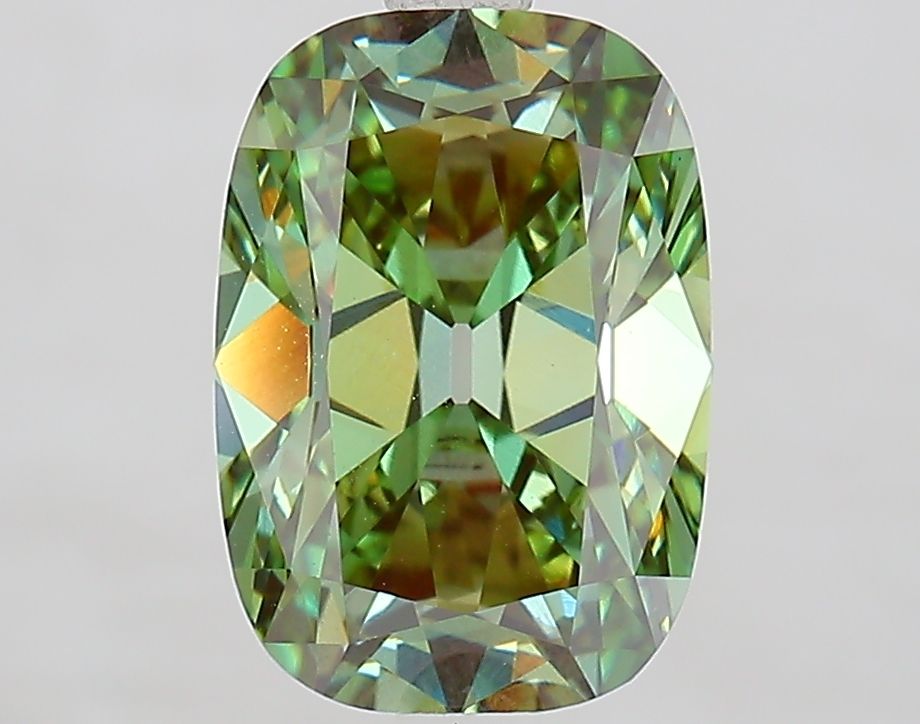 3.01 ct Cushion Brilliant diamond