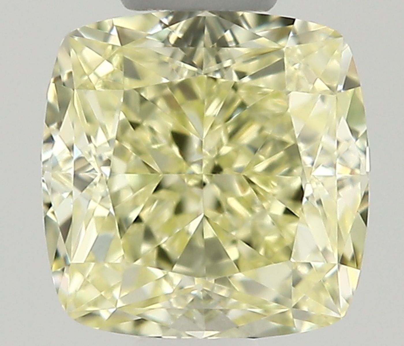 Diament 0.42 ct Fancy Light Yellow/VVS2