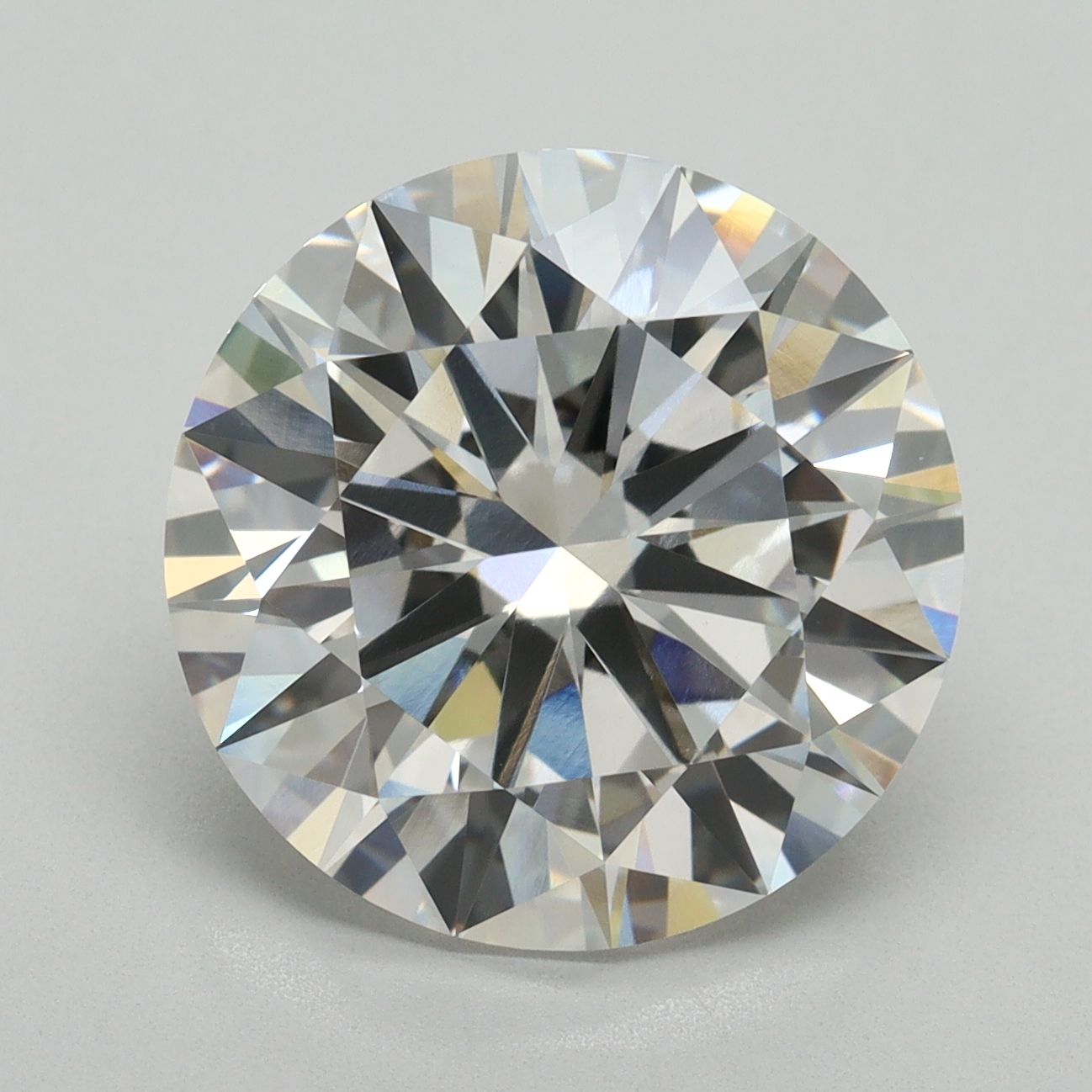 7.04 ct. round Lab Grown Diamond front image