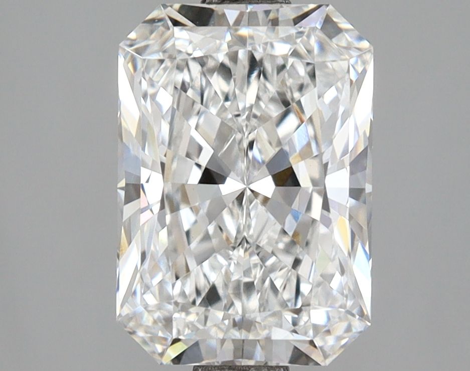 2.60 ct. radiant Lab Grown Diamond front image