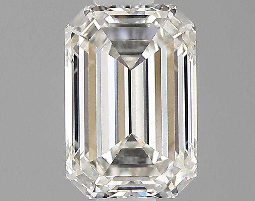 0.75 ct Emerald diamond
