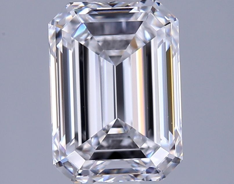 1.54 ct. emerald Lab Grown Diamond front image