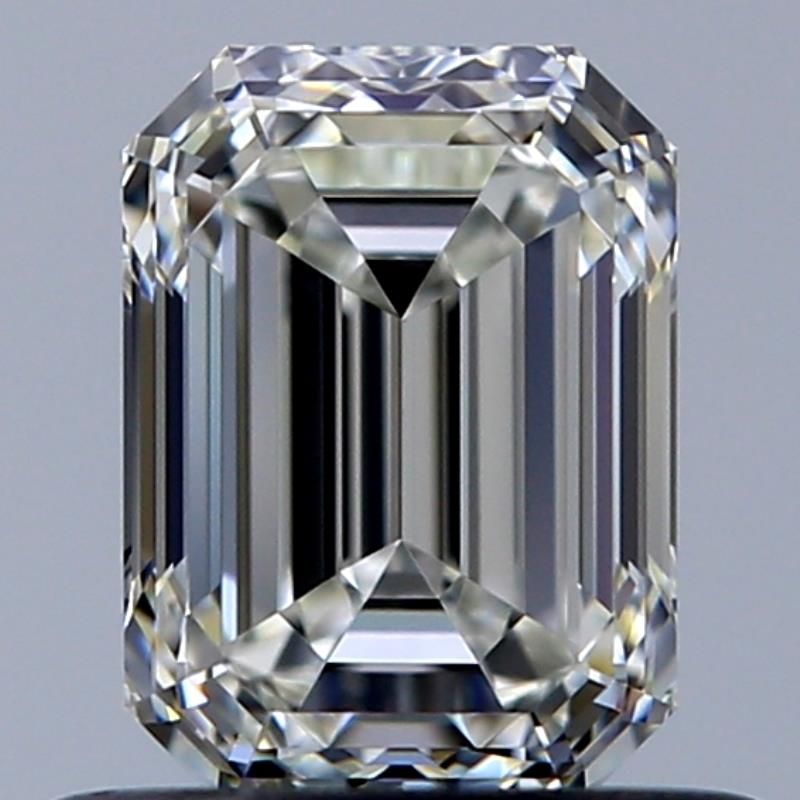 0.70 ct Emerald diamond