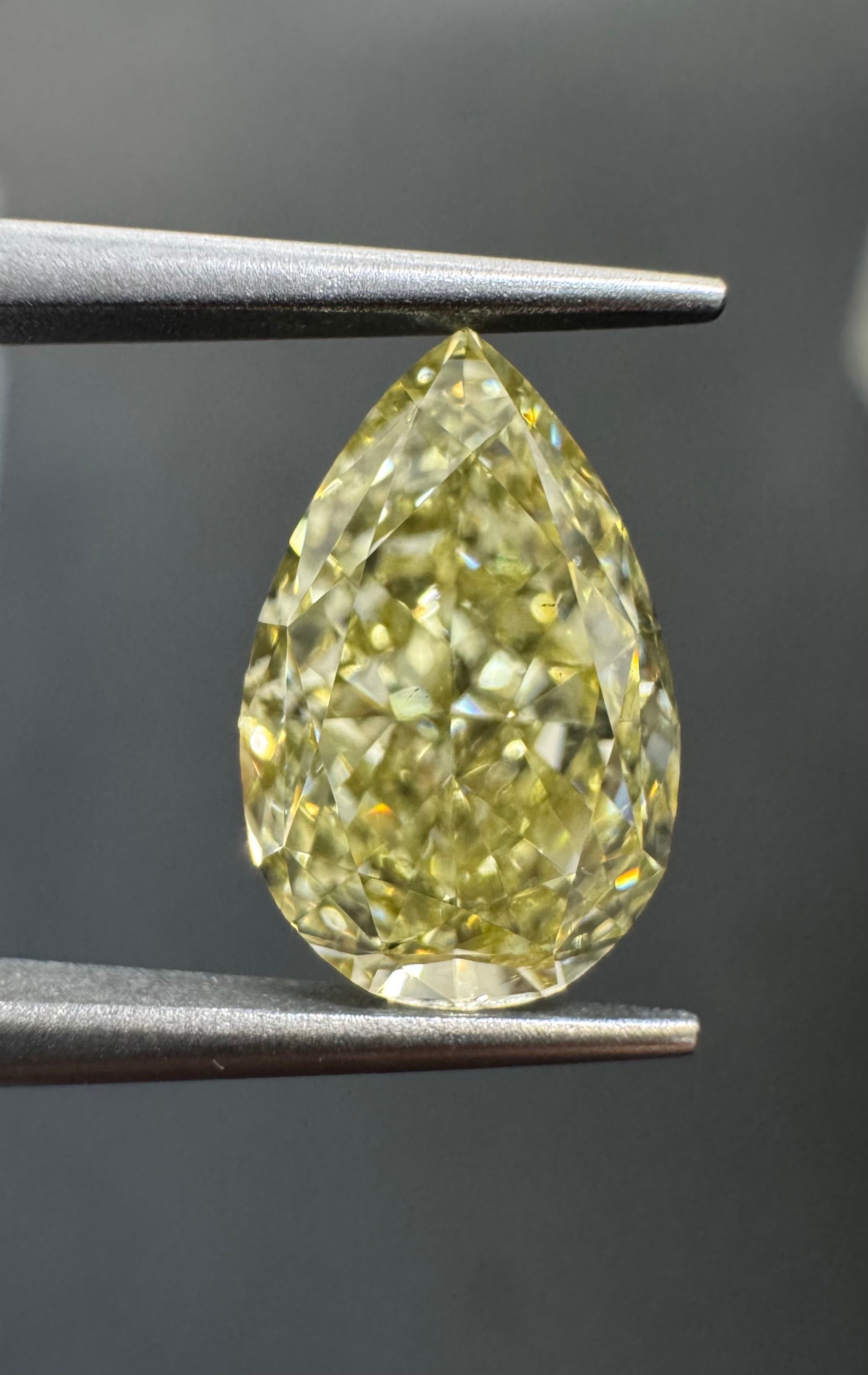 2.01 ct Pear diamond