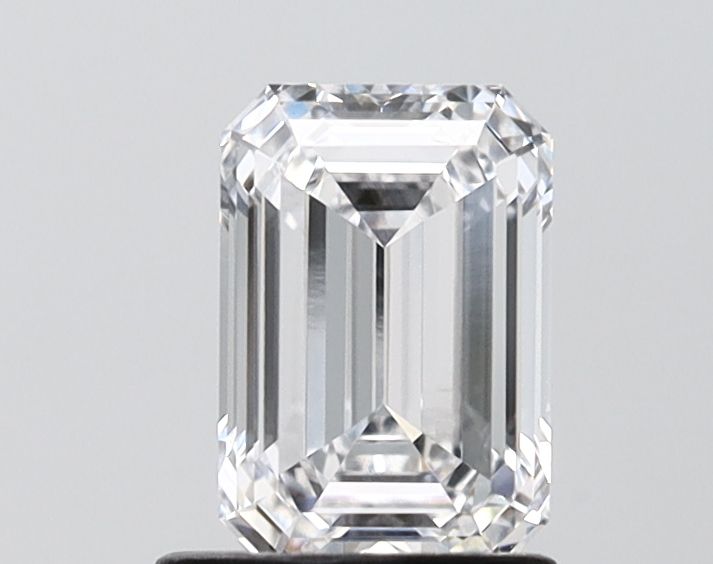 1.09 ct. emerald Lab Grown Diamond front image