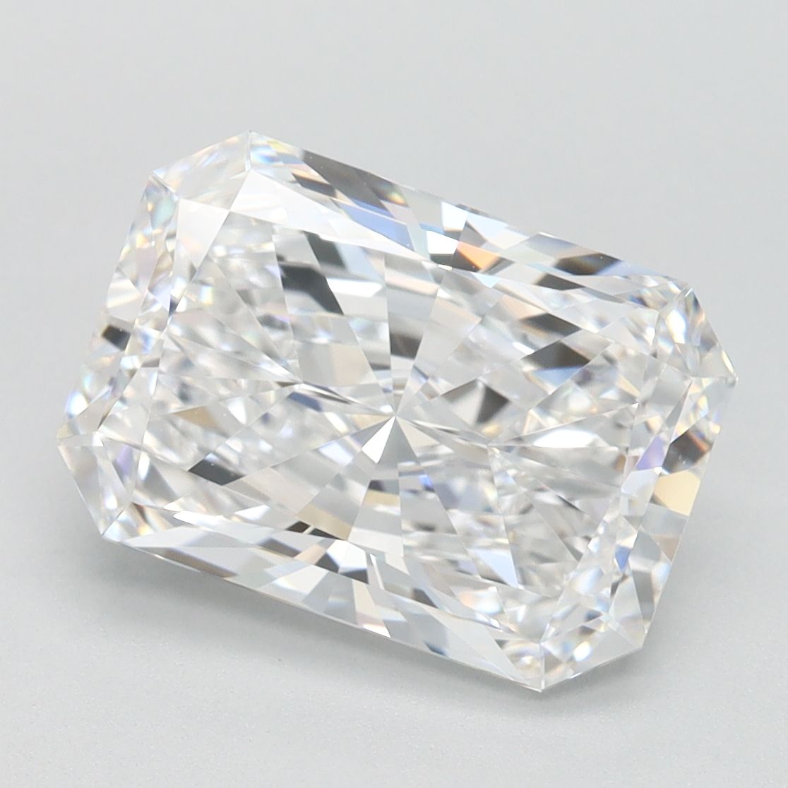 3.09 ct. radiant Lab Grown Diamond front image