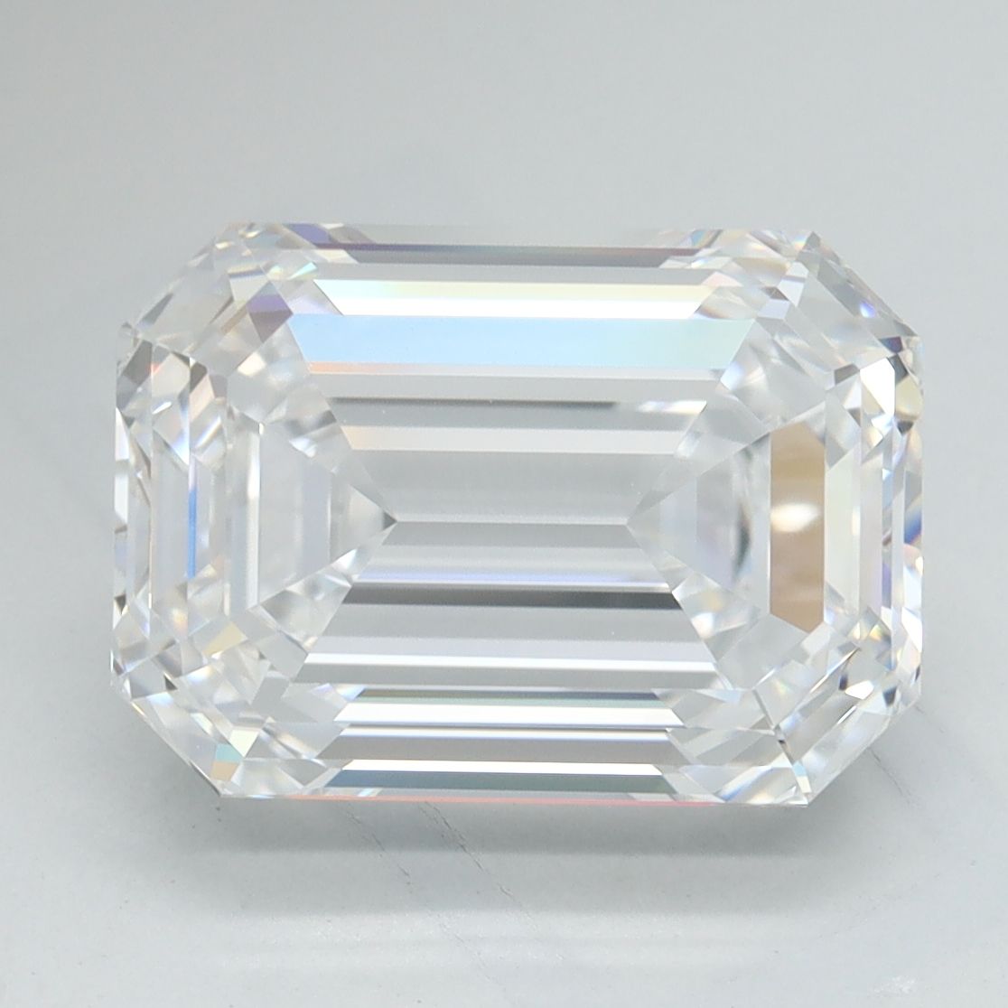 4.07 ct. emerald Lab Grown Diamond front image