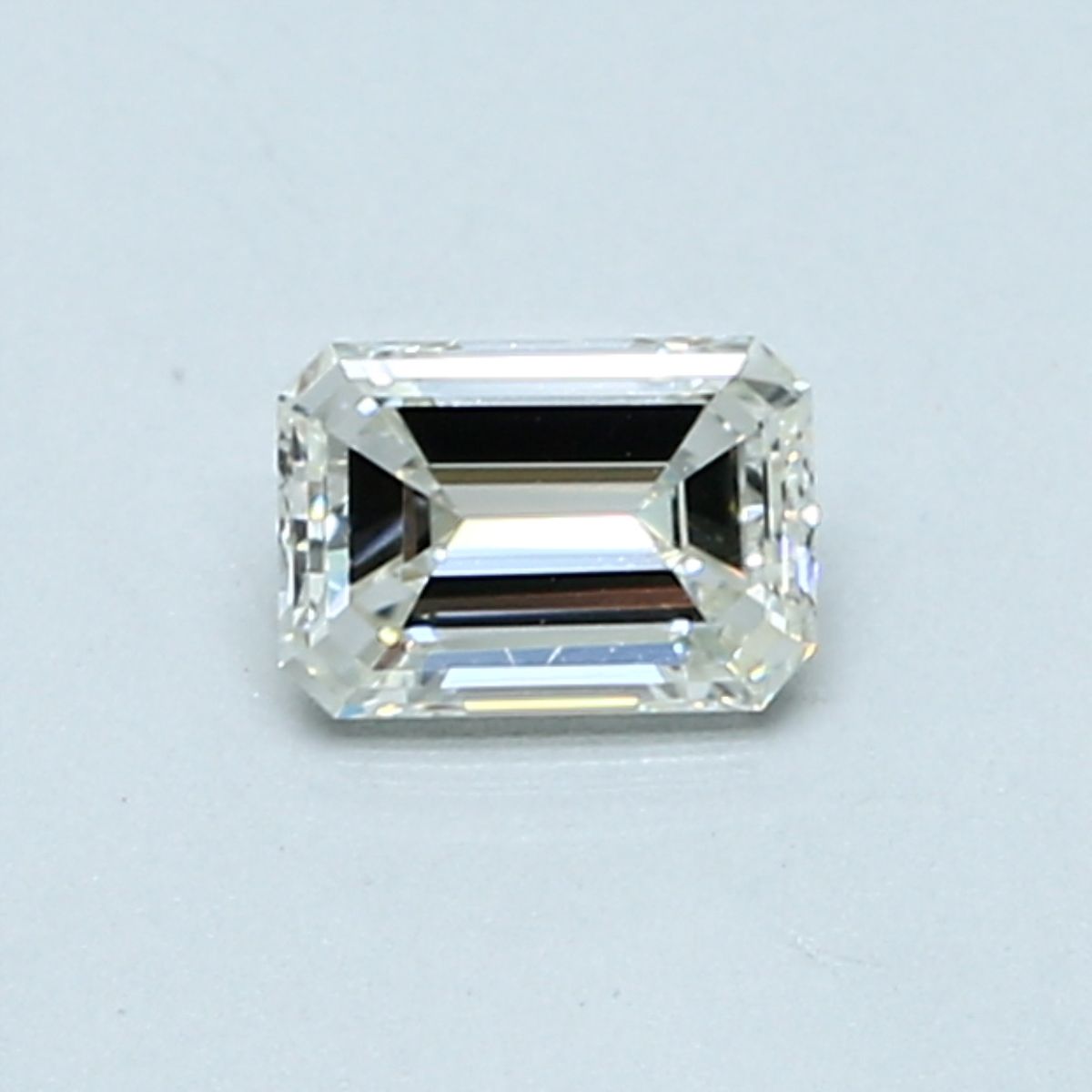 0.4 ct Emerald Diamond