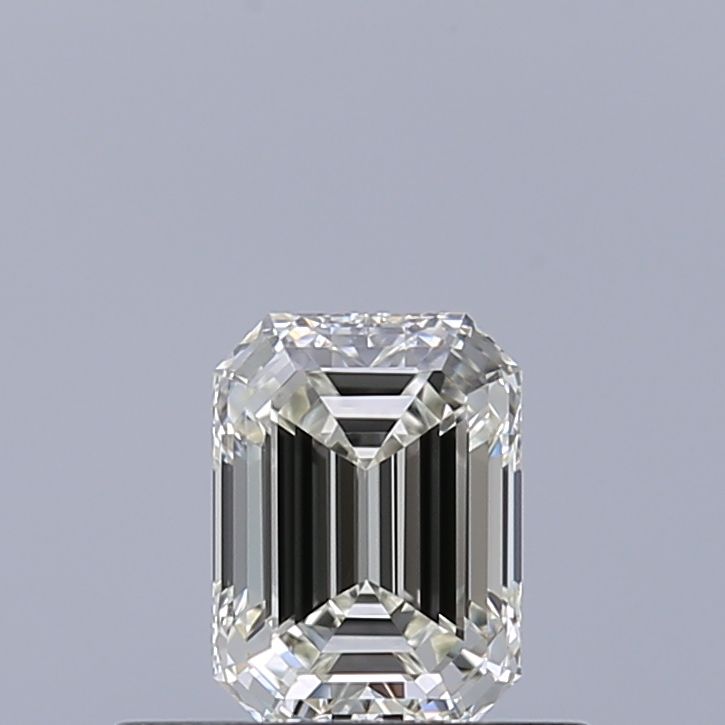 0.43 ct Emerald diamond