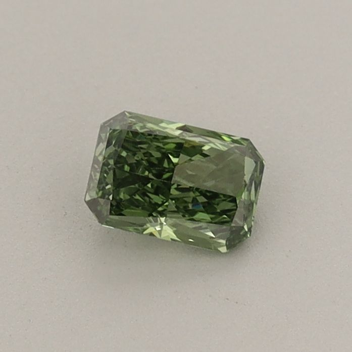 0.31 CT Fancy Vivid Green RADIANT