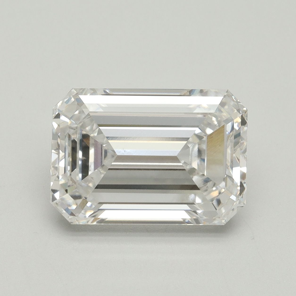 4.58 ct. emerald Lab Grown Diamond front image