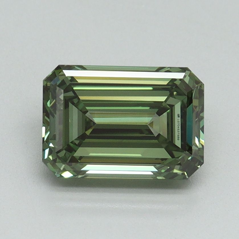 1.51 ct. emerald Lab Grown Diamond front image